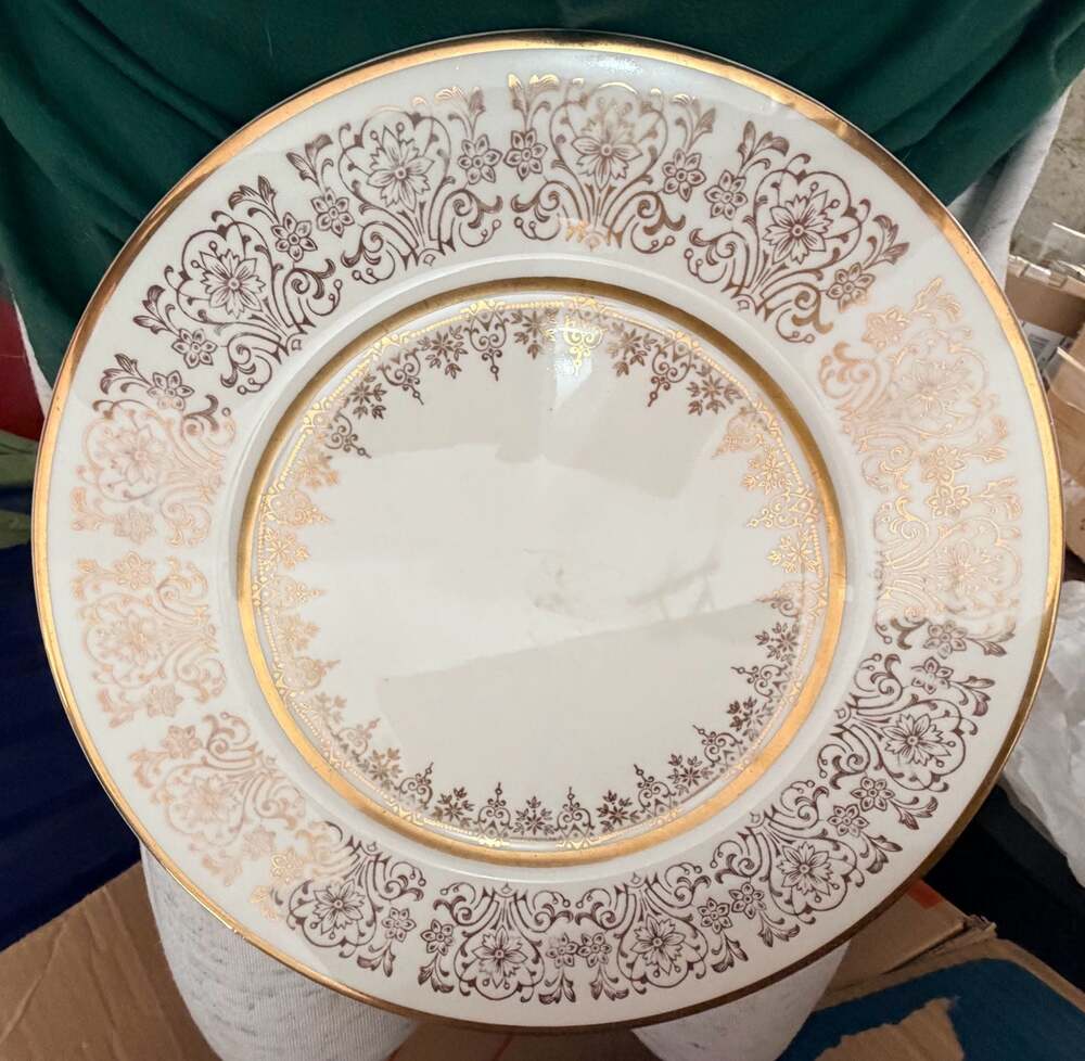 Pickard Gold Encrusted Floral Dinner Plates Made In England /set of 11